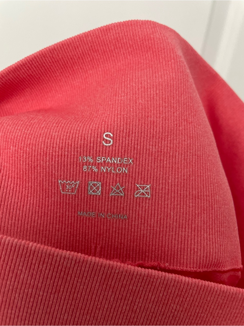 Bundle NVGTN size S Seamless Ombre High-Waist Leggings — Coral & Hot Pink - Picture 9 of 16